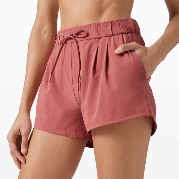Lululemon Stroll at Sundown Short